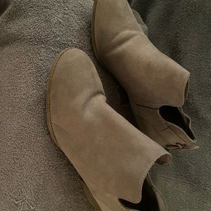 Brown suede American eagle